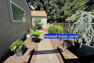 1889 Lexington Cir SE, Salem, OR 97306 - Photo 6