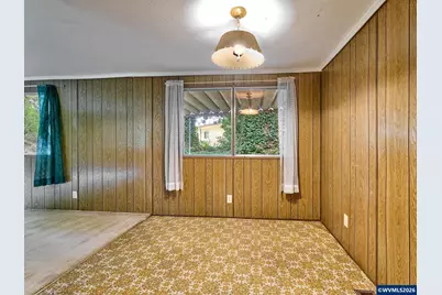 22069 Eric Dr NE, Aurora, OR 97002 - Photo 4
