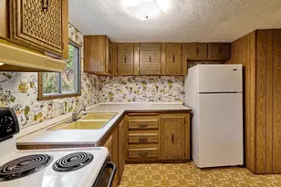 22069 Erica Dr NE, Aurora, OR 97002 - Photo 6