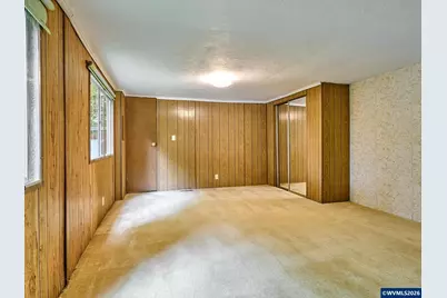 22069 Eric Dr NE, Aurora, OR 97002 - Photo 10