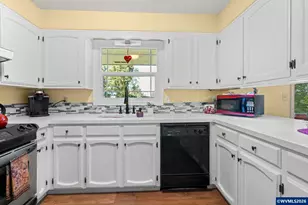 5545 Val View Dr, Turner, OR 97392 - Photo 12