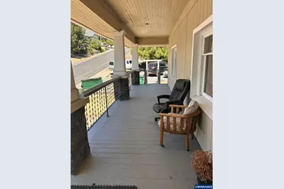 213 Cedar St, Klamath Falls, OR 97601 - Photo 10