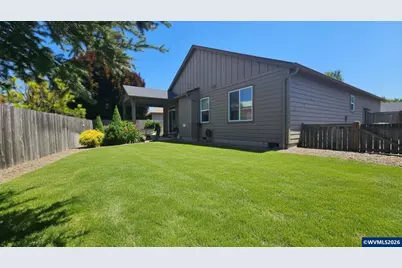 1735 25th Av SW, Albany, OR 97321 - Photo 2