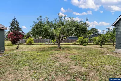 320 E Blakely Av, Brownsville, OR 97327 - Photo 46