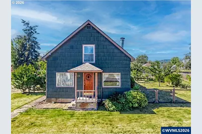 320 E Blakely Av, Brownsville, OR 97327 - Photo 2