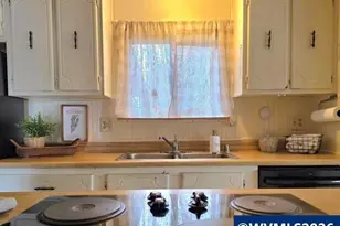 2232 42nd Ave SE, Salem, OR 97317 - Photo 6