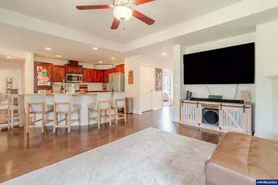 851 S 5th St, Jefferson, OR 97352 - Photo 12