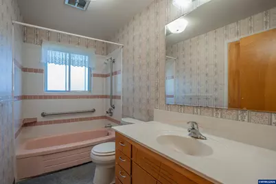 850 W Rose St, Lebanon, OR 97355 - Photo 18