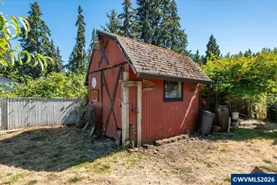 1012 S Water St, Silverton, OR 97381 - Photo 38
