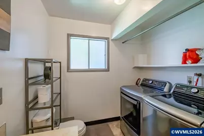 543 S 18th St, Philomath, OR 97370 - Photo 32