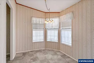 5422 Portland Rd NE, Salem, OR 97305 - Photo 12