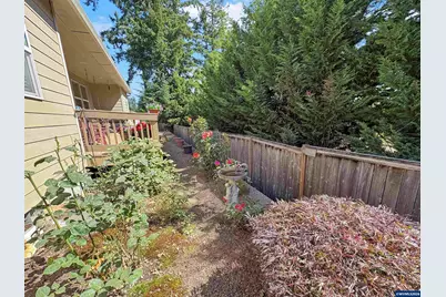 6136 Exodus Ct SE, Salem, OR 97306 - Photo 24