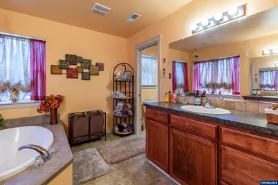 38886 SW 5th Av, Scio, OR 97374 - Photo 24