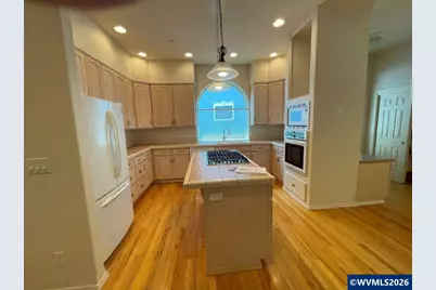 2067 Alex Av SE, Salem, OR 97302 - Photo 6