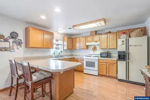 3002 Bluff Ave SE, Salem, OR 97302 - Photo 10