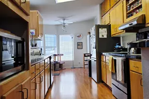 613 Royalty Cir NE, Salem, OR 97301 - Photo 4