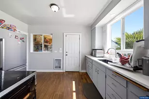 5290 Caplinger Rd SE, Salem, OR 97317 - Photo 26