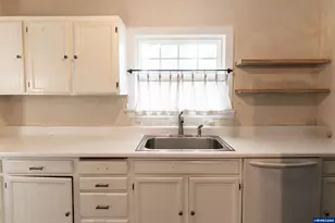 1485 Summer St NE, Salem, OR 97301 - Photo 14