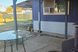 267 N 5th St, Jefferson, OR 97352 - Photo 12