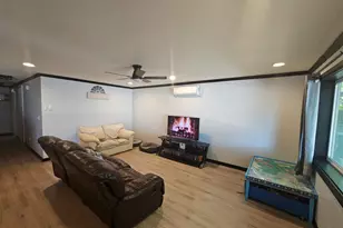 267 N 5th St, Jefferson, OR 97352 - Photo 2