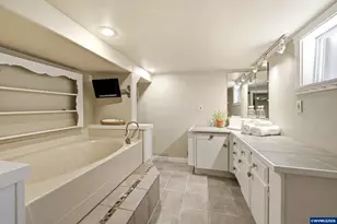480 21st St SE, Salem, OR 97317 - Photo 18