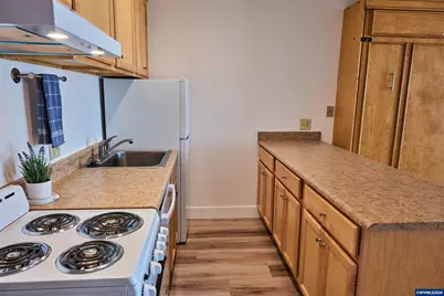 1415 NW 31st Pl, Lincoln City, OR 97367 - Photo 8
