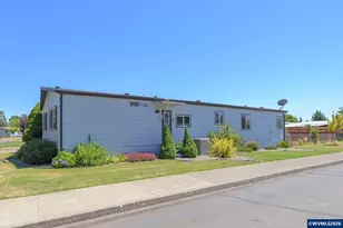1444 NW 9th Ct, McMinnville, OR 97128 - Photo 4