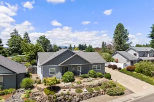 777 SE Cynthian Av, Dallas, OR 97338 - Photo 6
