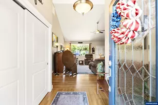 777 SE Cynthian Av, Dallas, OR 97338 - Photo 10