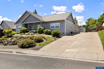 777 SE Cynthian Av, Dallas, OR 97338 - Photo 2