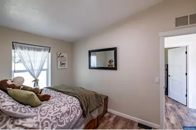 7570 Olney St SE, Salem, OR 97317 - Photo 20