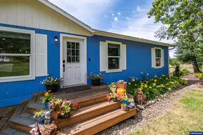 7570 Olney St SE, Salem, OR 97317 - Photo 4