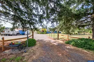 7570 Olney St SE, Salem, OR 97317 - Photo 42