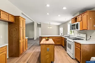 34280 E Lacomb Rd, Lebanon, OR 97355 - Photo 10