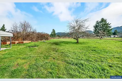82537 Greenwood St, Creswell, OR 97426 - Photo 32