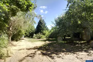 4545 Hazelgreen Rd, Salem, OR 97305 - Photo 26