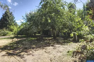 4545 Hazelgreen Rd, Salem, OR 97305 - Photo 32