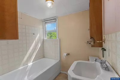 4545 Hazelgreen Rd, Salem, OR 97305 - Photo 16
