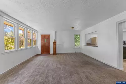 4545 Hazelgreen Rd, Salem, OR 97305 - Photo 2