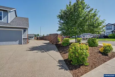 713 SE Arabian St, Sublimity, OR 97385 - Photo 4
