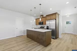 115 SE Jensen (-185) Pl, Corvallis, OR 97333 - Photo 2