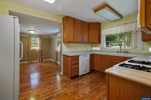 6290 SW Carman Dr, Lake Oswego, OR 97035 - Photo 6