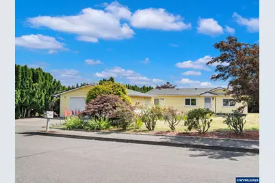 1544 Woodland Av, Woodburn, OR 97071 - Photo 2