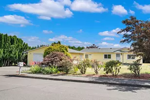 1544 Woodland Ave, Woodburn, OR 97071 - Photo 2