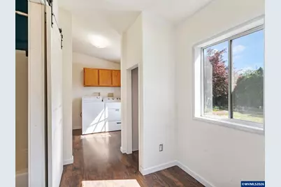 1544 Woodland Av, Woodburn, OR 97071 - Photo 22