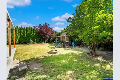 1544 Woodland Av, Woodburn, OR 97071 - Photo 30