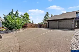 461 SE Walnut Ave, Dallas, OR 97338 - Photo 6