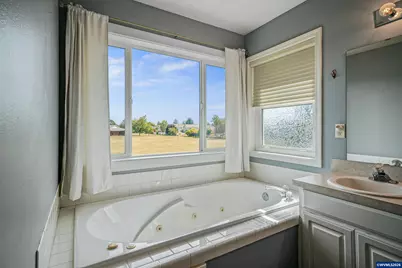 1082 Merlot Av NE, Keizer, OR 97303 - Photo 34