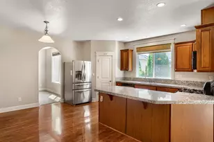 2638 Nautilus Ave NW, Salem, OR 97304 - Photo 10