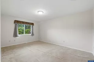 37808 Farris Rd, Scio, OR 97374 - Photo 26